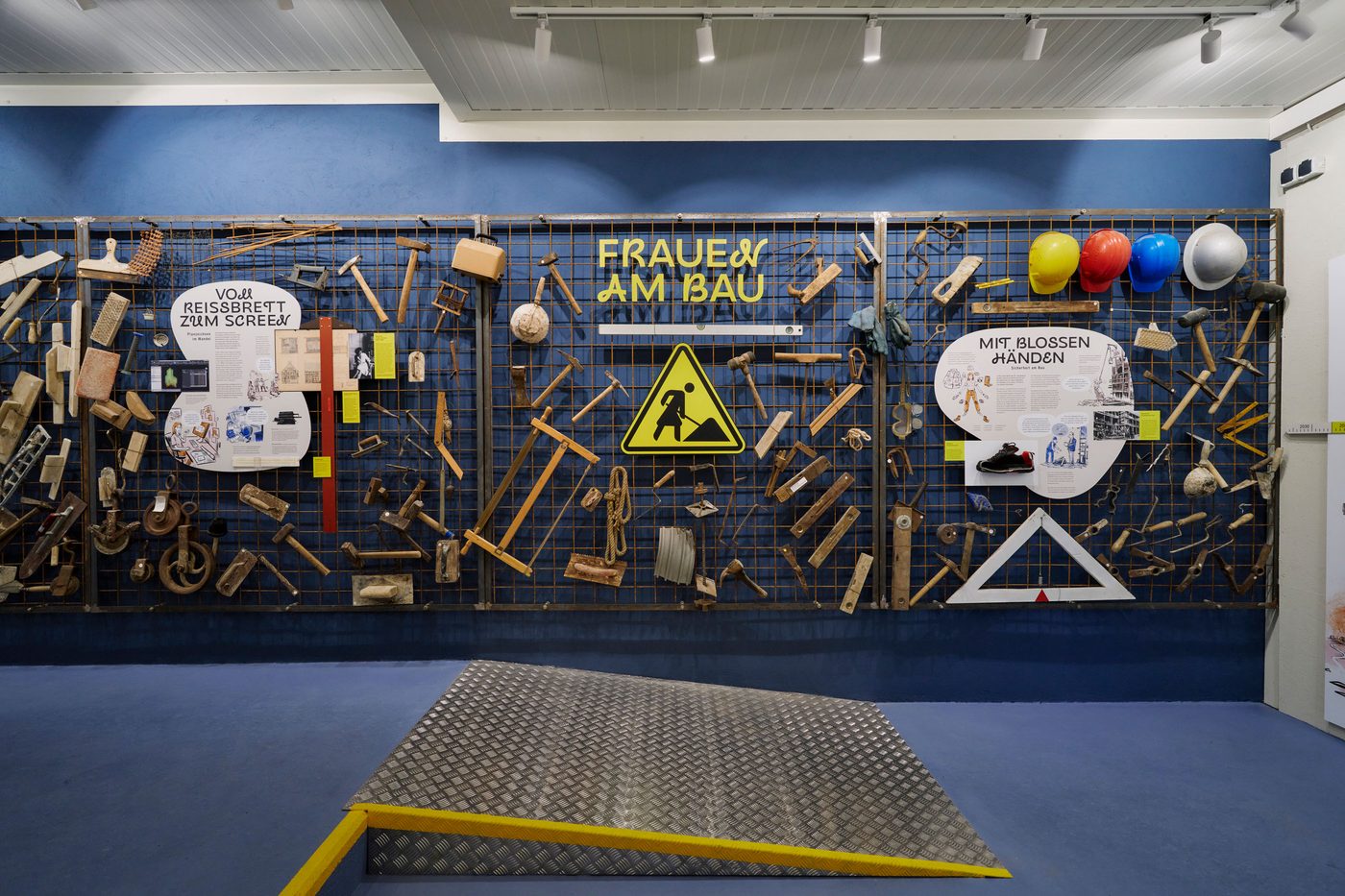 Frauen am Bau